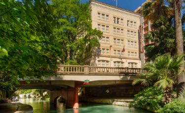 Drury Inn & Suites San Antonio Riverwalk