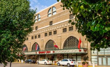 Drury Inn & Suites St. Louis Convention Center